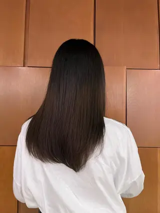 ロング カラー 前田 真保のヘアスタイル