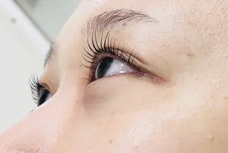 マツエク・マツパ 橋本 瞬のヘアスタイル