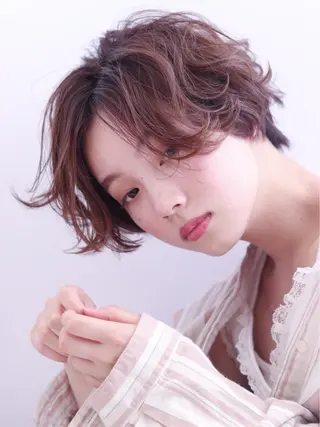 ショート カラー シャドールーツ美容師 篠原康太のヘアスタイル
