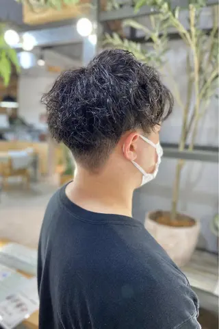 ショート パーマ メンズ 菊地 紗矢のヘアスタイル