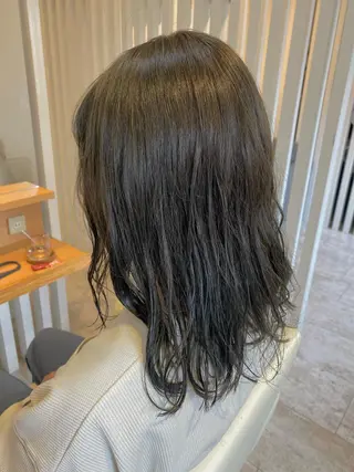 セミロング カラー パーマ ヘアアレンジ Design Color🐰アユミのヘアスタイル