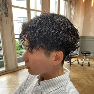パーマ メンズ 艶カラー/縮毛矯正 /髪質改善/はるたのヘアスタイル