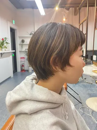ショート 小日向 沙織のヘアスタイル