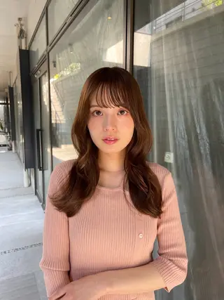 ロング カラー 愛莉/ラベンダー/ ベージュ/ブラウンのヘアスタイル