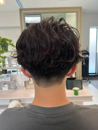 ショート パーマ メンズ 🥇メンズ特化 伊東輝のヘアスタイル