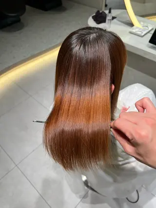 セミロング 福岡縮毛矯正✨️ ストレート 向井和輝のヘアスタイル