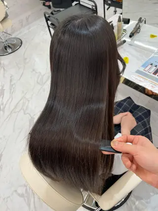 ロング 髪質改善縮毛矯正🫧 村上蒼生のヘアスタイル