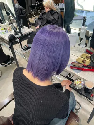 ショート youres hair 新宿3丁目店所属・🍫ハイトーン✖︎ 縮毛矯正🍫柴田のヘアスタイル