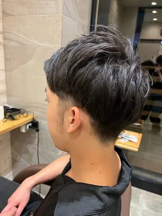 ショート メンズ ヘアメイクアクト都賀 國吉のヘアスタイル