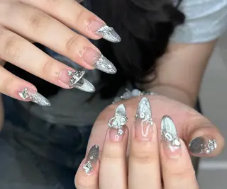 ネイル Pure&Rich Nailのネイルデザイン