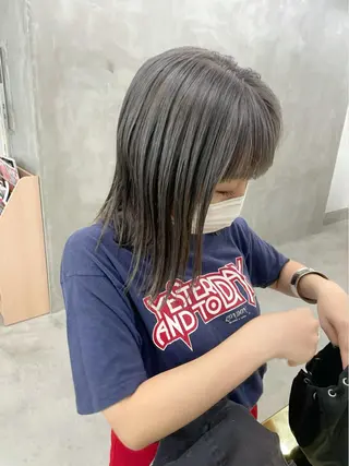 ミディアム カラー yurika☁️ 似合わせ｜レイヤーのヘアスタイル