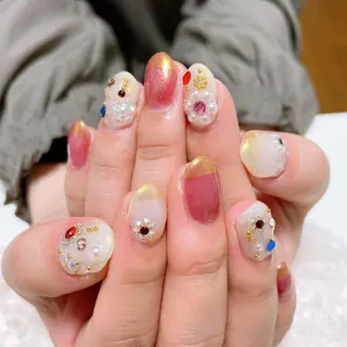 ネイル The Best Beauty受付担当のヘアスタイル