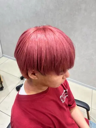 カラー メンズ 巖本 真希のヘアスタイル