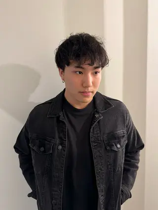 カラー メンズ 内沼 恵留菜のヘアスタイル