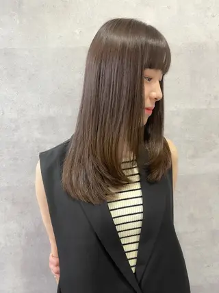 ミディアム カラー 坂本 理輝のヘアスタイル