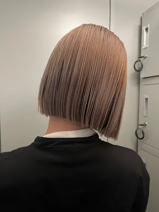 ミディアム 愛瑠奈 erunaのヘアスタイル