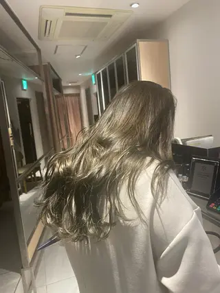 ロング カラー 艶髪/ダークトーン 🩶丸山日向のヘアスタイル