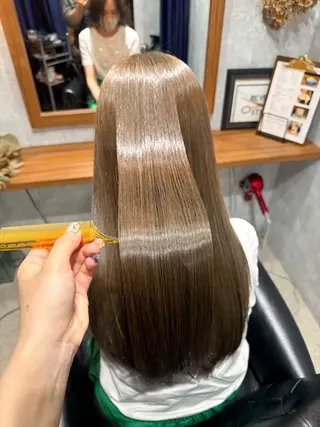 ロング カラー ヒナ子🦋 ブリーチカラーのヘアスタイル