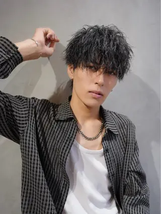 メンズ センターパート/ 暖色カラーayuのヘアスタイル