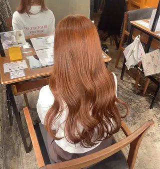 カラー さくだ まいのヘアスタイル