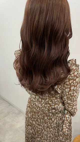 ロング カラー ニシザカ マナのヘアスタイル