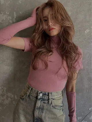 ミディアム 得本 ゆきのヘアスタイル