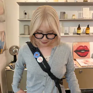 ミディアム カヨコ/ハイトーン /透明感カラーのヘアスタイル