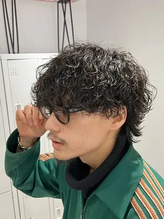 ミディアム パーマ メンズ 新潟メンズパーマ 新潟駅/小田拓実のヘアスタイル