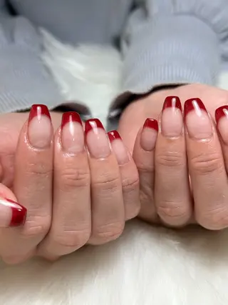 ネイル poli nailsのネイルデザイン