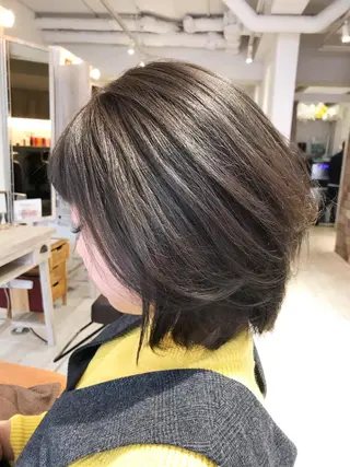 ショート ミルクティーベージュ 山本勝志のヘアスタイル