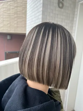 ショート カラー 透明感/ダブルカラー 🦋TOMOKA🦋のヘアスタイル