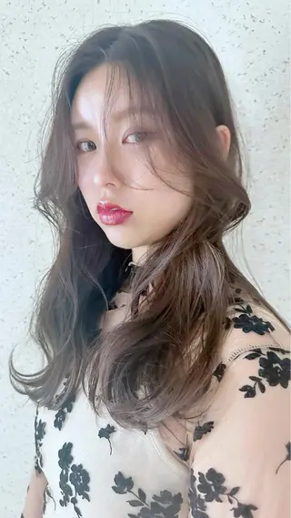 セミロング カラー ベージュ/インナー カラー🤍Rieのヘアスタイル