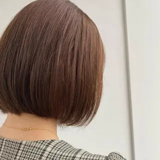 ショート カラー あやめ【顔まわり/レ イヤー/柔らかカラ】のヘアスタイル
