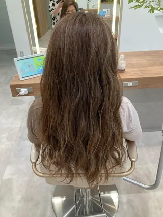 ロング カラー 一ノ瀬 蘭のヘアスタイル