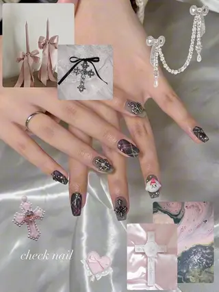 ネイル tsuki🎀ワンホ ン🍒ガーリー🪄のネイルデザイン