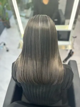 ミディアム カラー CS made by SHACHU 栄所属・山田 瑛司のヘアスタイル