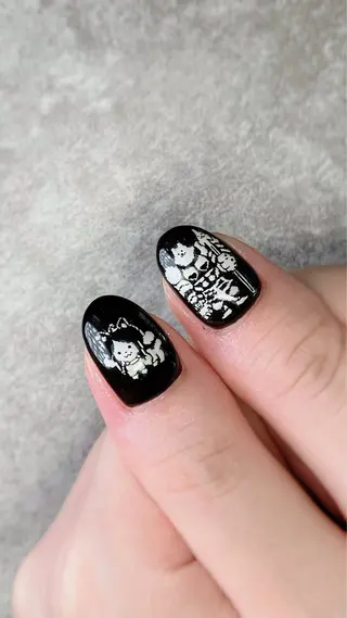 ネイル haleyume所属・shino🌟 痛ネイルのネイルデザイン