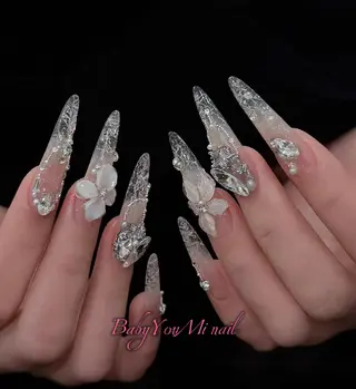 ネイル Oomiya 服部のネイルデザイン