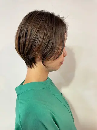 ショート 切りっぱなしボブ/ ブリーチカラー/大塚のヘアスタイル