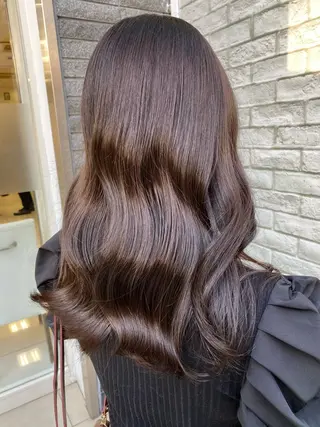 ロング カラー 崎山 紗吏のヘアスタイル