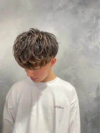 メンズ 透明感カラー🫧 enaのヘアスタイル