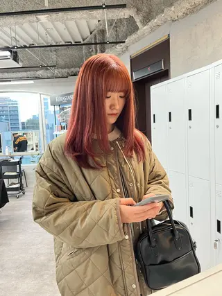 ミディアム カラー ハイトーン/レイヤー 💜Akaneのヘアスタイル