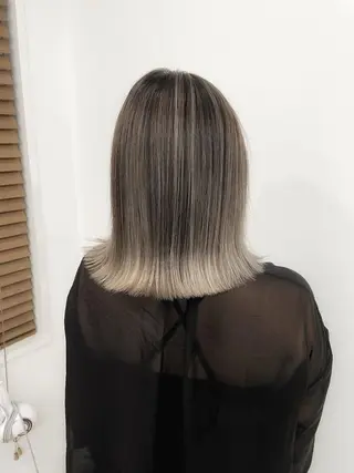 ミディアム カラー かわさき ともやのヘアスタイル