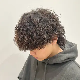 パーマ 🔥縦落ちツイスパ 🔥鈴木健紀のヘアスタイル