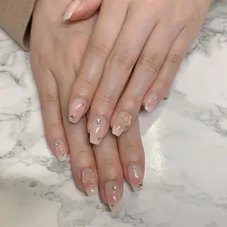 ネイル はな💎ネイル ワンホン、長さ出しのネイルデザイン