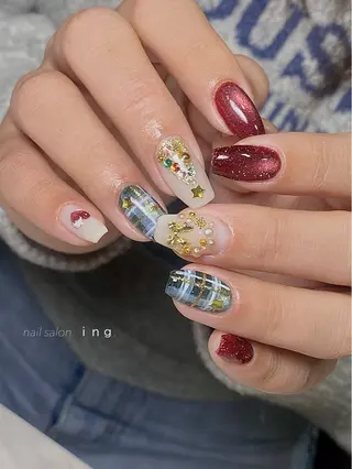 ネイル ｉｎｇ .のネイルデザイン