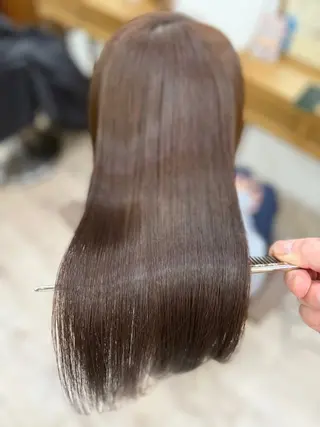 ロング A'SHE横浜所属・髪質改善特化🔥 縮毛、トリートメントのヘアスタイル