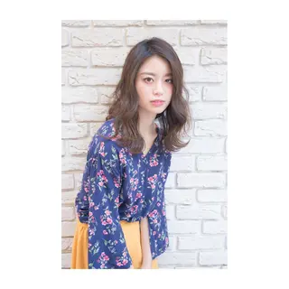 セミロング カラー アオガミ （前髪顔周りカット）のヘアスタイル