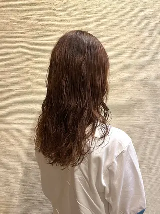 セミロング パーマ パーマ/艶カラー /伊藤愛麻のヘアスタイル