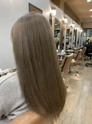 ロング カラー 特殊カラー特化 ✂️SHIAN フジのヘアスタイル